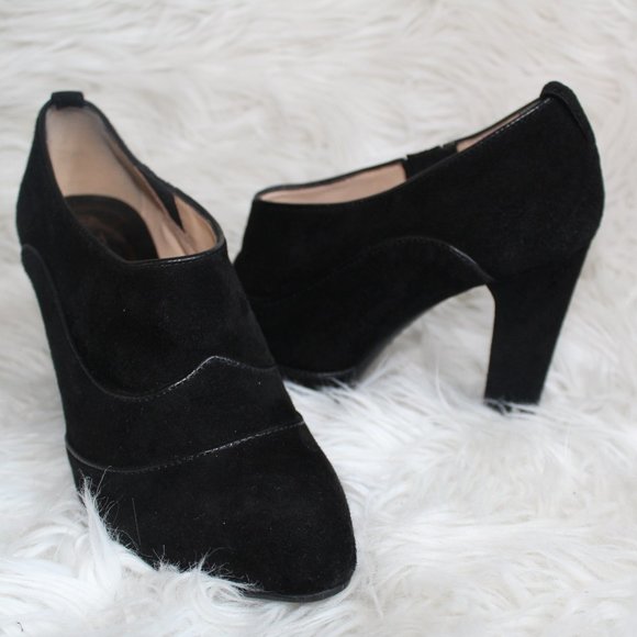 Elegant Black Tod's Heel Pumps - Picture 1 of 2